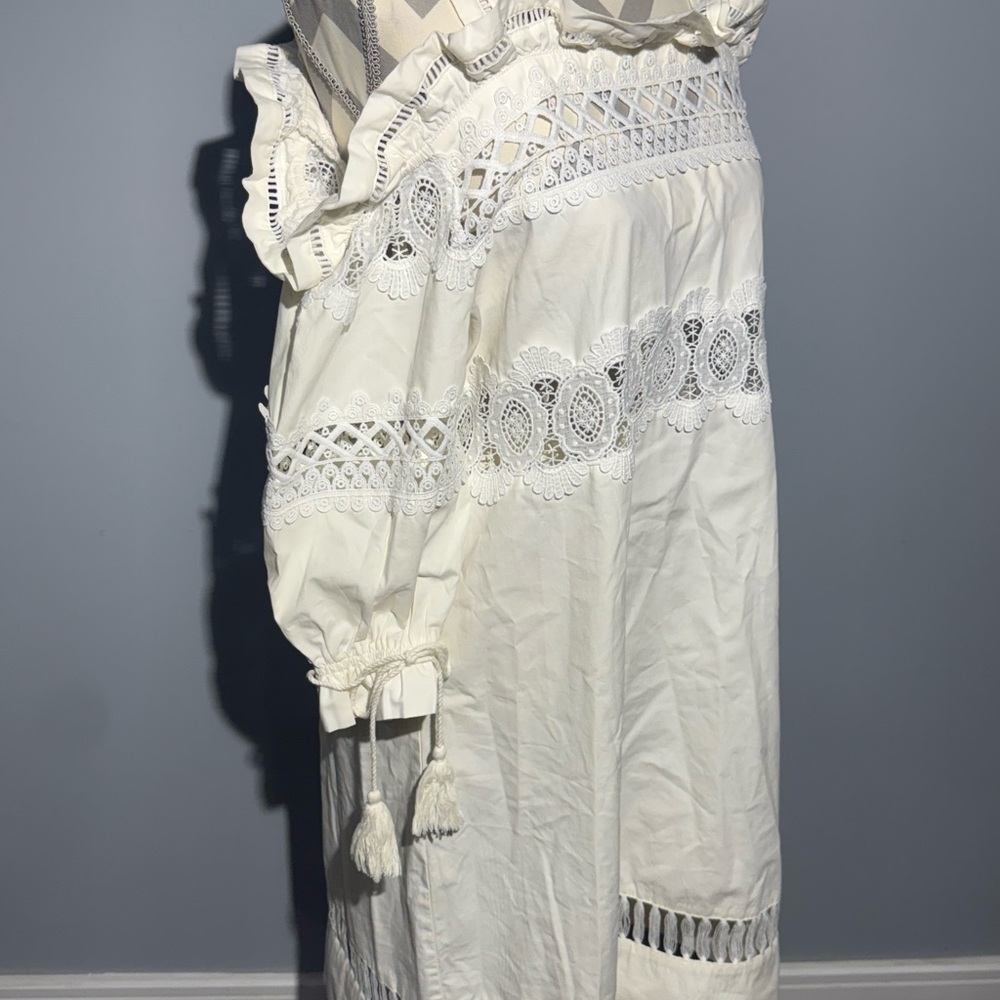 Elegant White Lace Dress - Picture 6 of 13